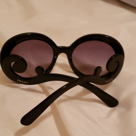 Sunglasses - Picture 4 of 7